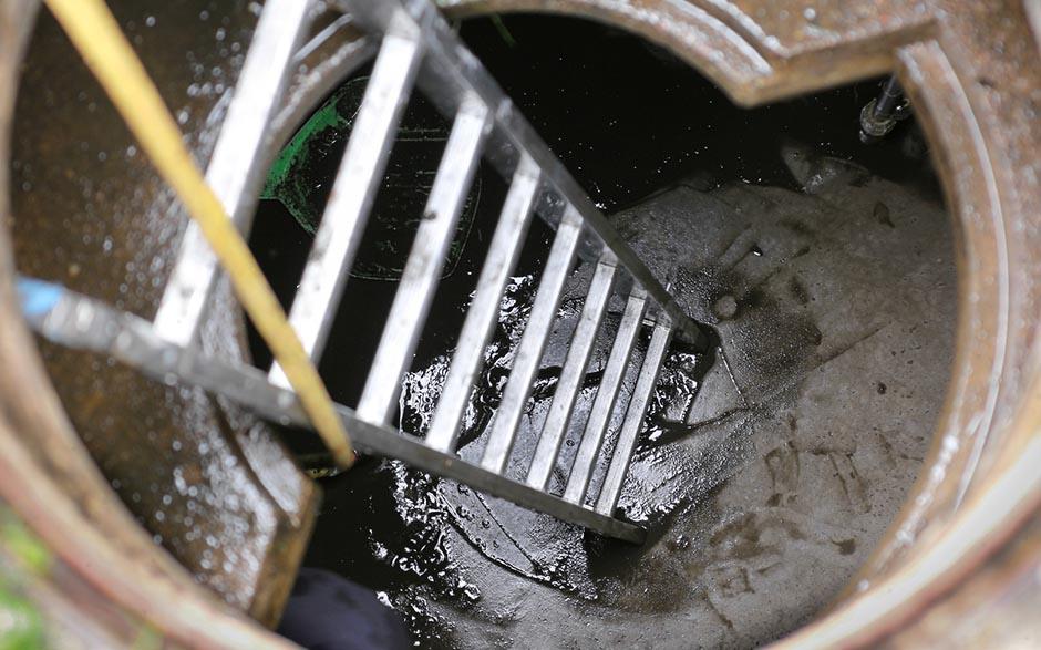 déboucher une canalisation wc Mantes-la-Jolie